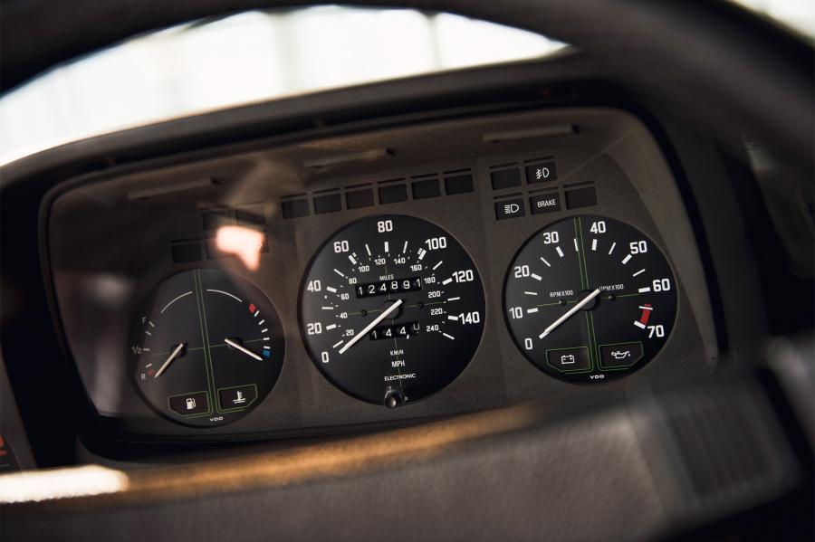 Панель приборов BMW 733i 1978 года  (NA) (фото 4 из 33)